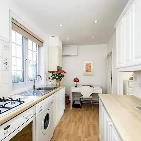 Sunrise! ~ 2 Bedrooms, Garden, Parking, Sea Views St Ives Exterior photo